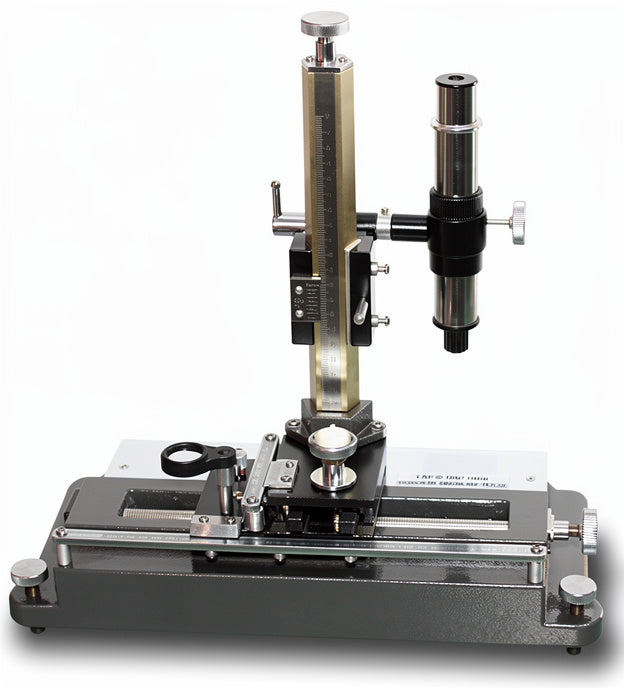 TRAVELLING MICROSCOPE