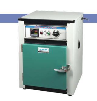 HOT AIR OVEN - DIGITAL TYPE