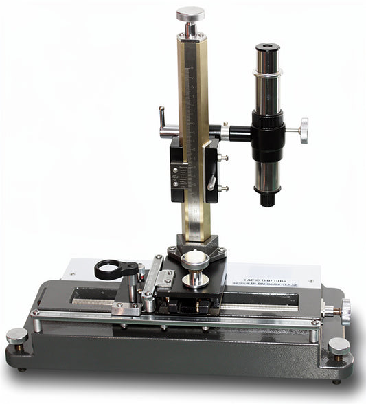 TRAVELLING MICROSCOPE